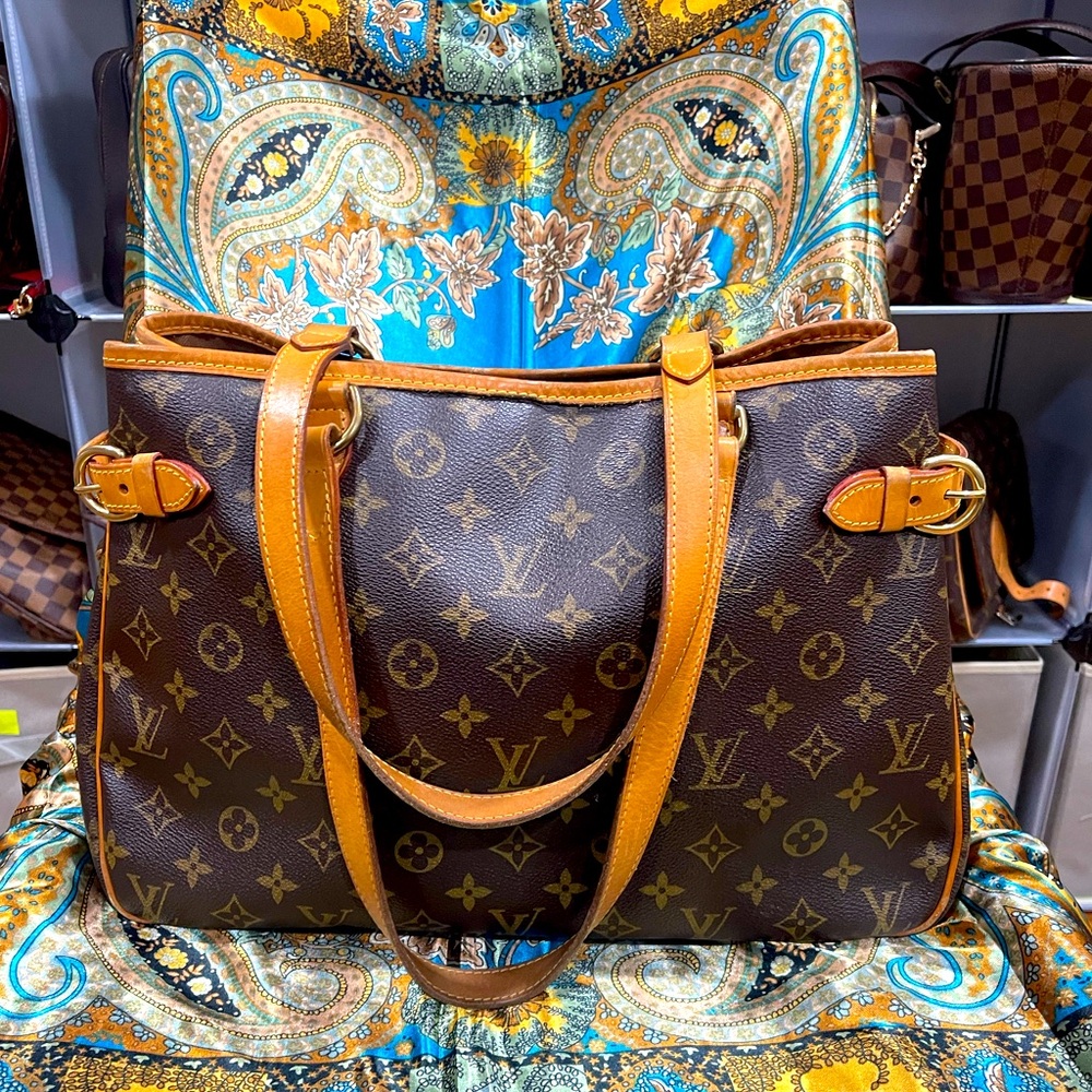 Louis Vuitton Batignolles Monogram Bag